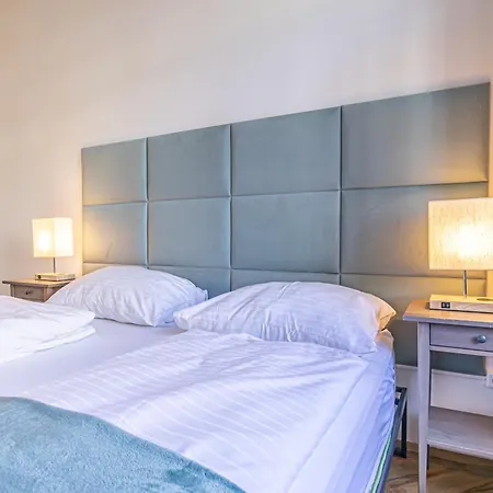 City Chic: Spacious 2 Bedroom Hideaway With Local Flair Wien Exterior foto