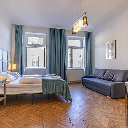 City Chic: Spacious 2 Bedroom Hideaway With Local Flair Wien Exterior foto